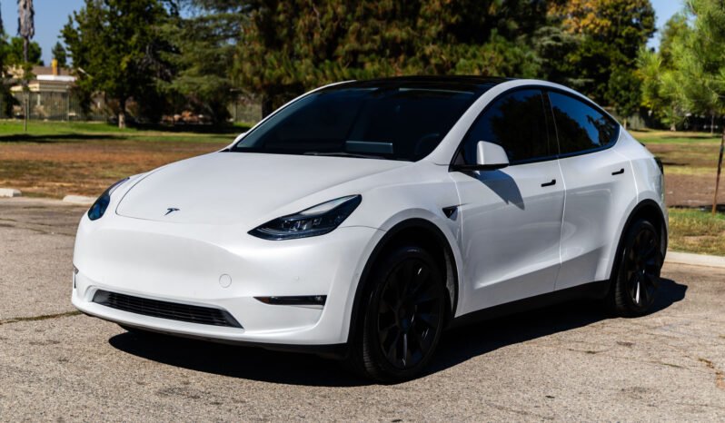 
								Tesla Y 2022 full									