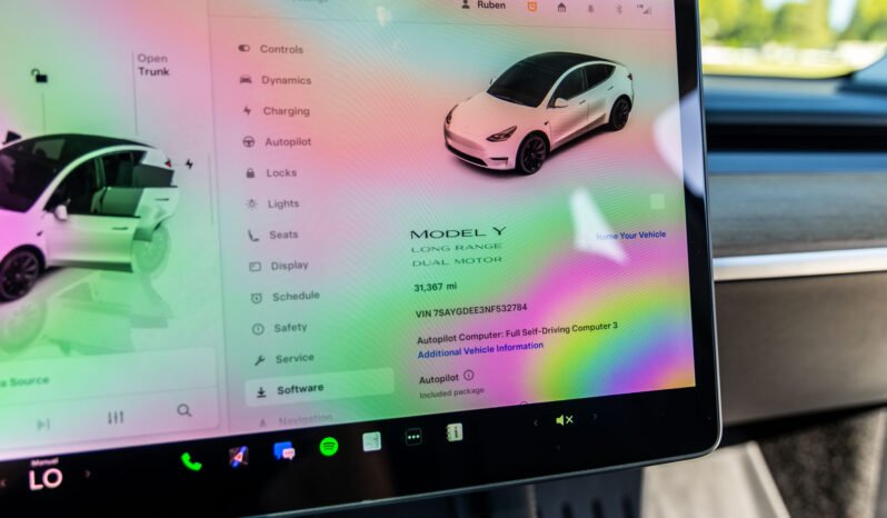 
								Tesla Y 2022 full									